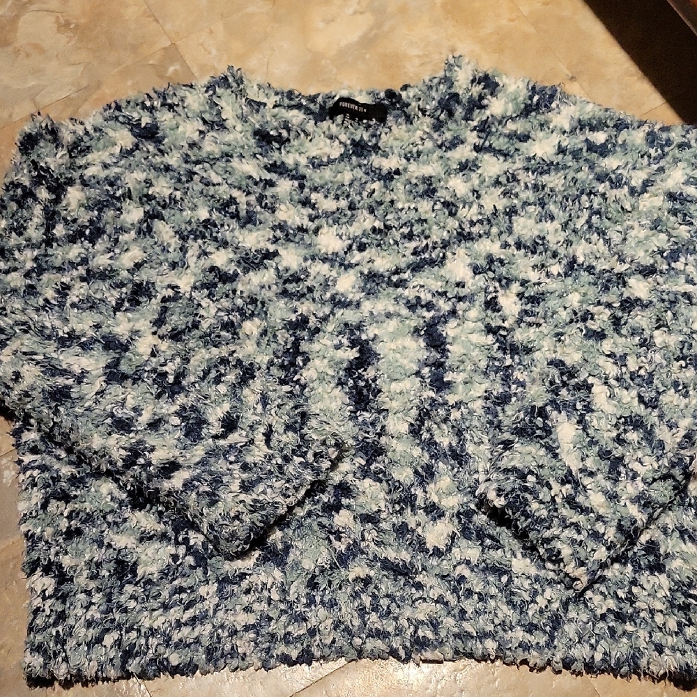 Forever 21 Textured Navy and Cream Sweater